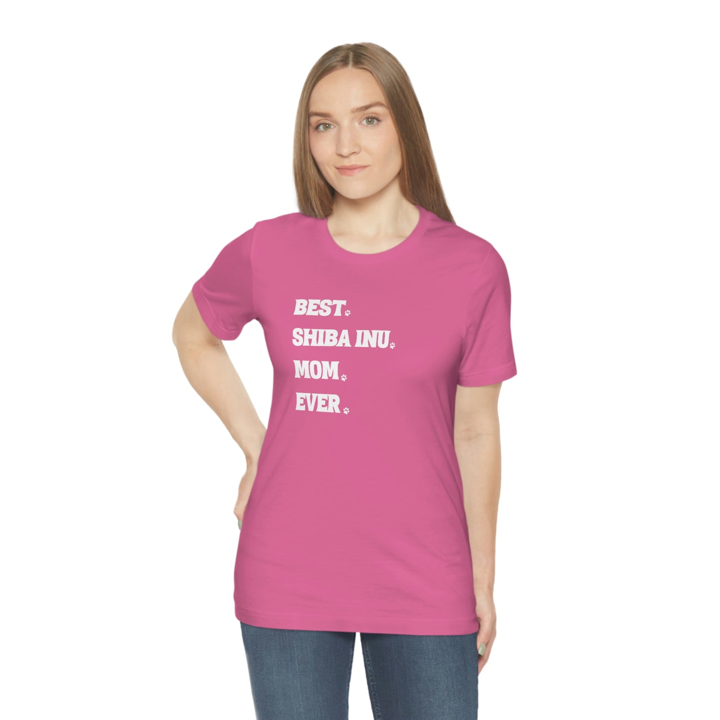 Best Shiba Inu Mom Ever T-Shirt with Minimalistic Font Design - A Comfortable Favorite