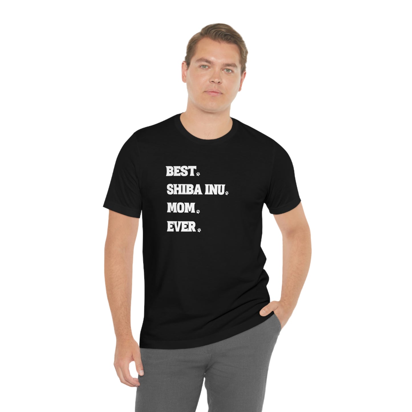 Best Shiba Inu Mom Ever T-Shirt with Minimalistic Font Design - A Comfortable Favorite