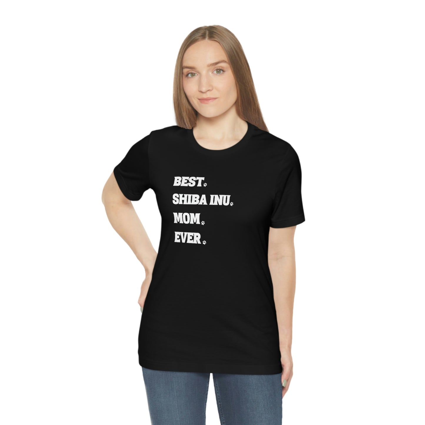 Best Shiba Inu Mom Ever T-Shirt with Minimalistic Font Design - A Comfortable Favorite