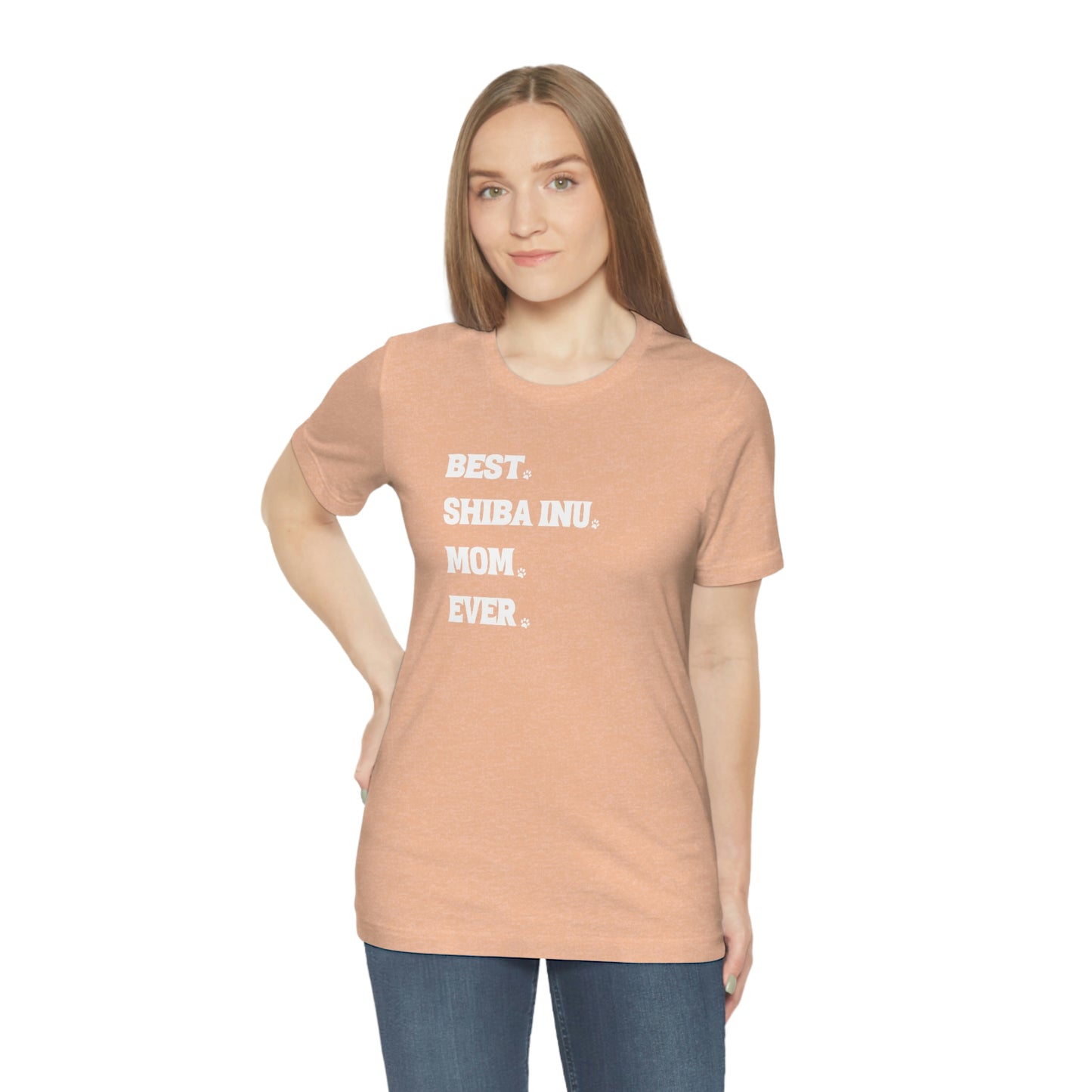 Best Shiba Inu Mom Ever T-Shirt with Minimalistic Font Design - A Comfortable Favorite