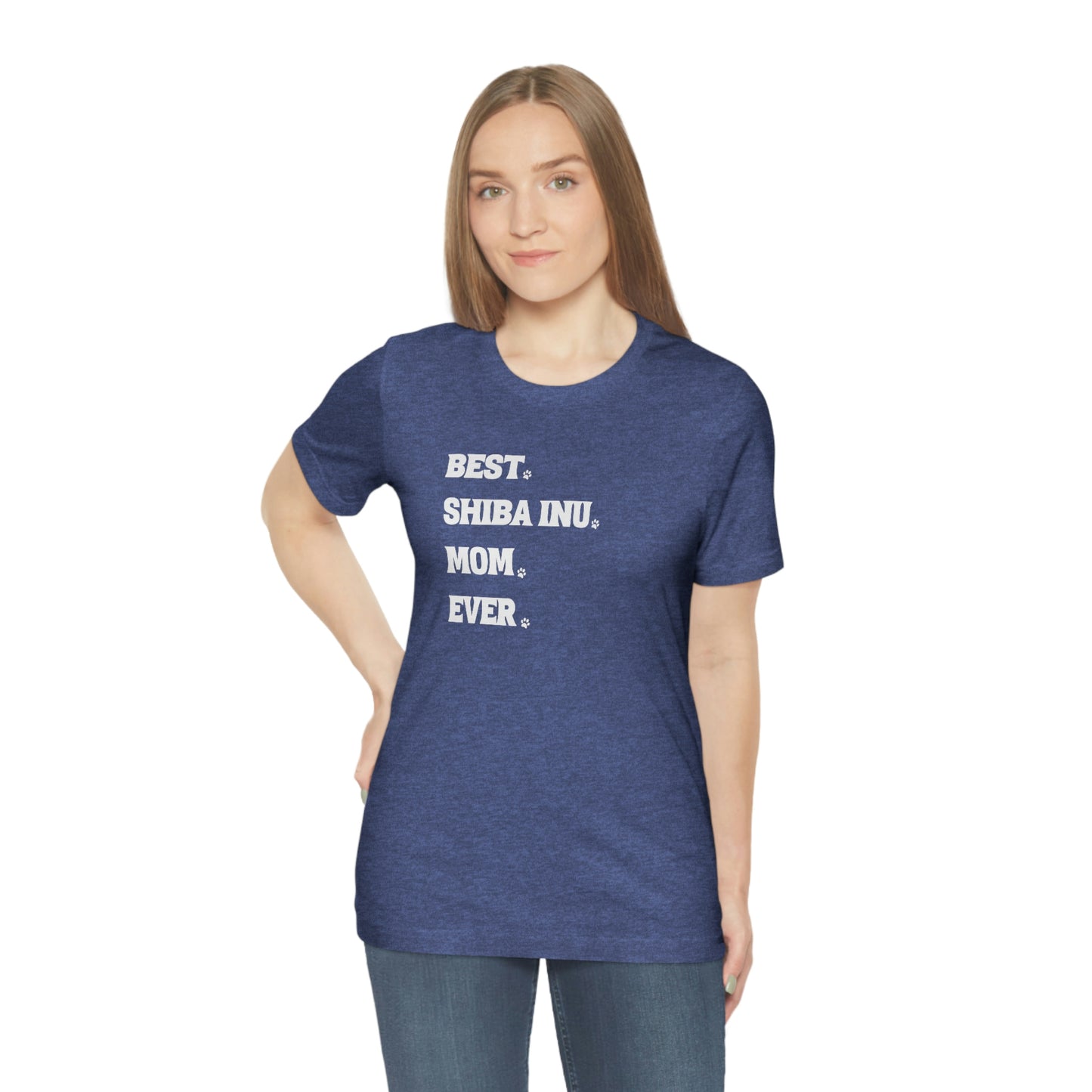 Best Shiba Inu Mom Ever T-Shirt with Minimalistic Font Design - A Comfortable Favorite