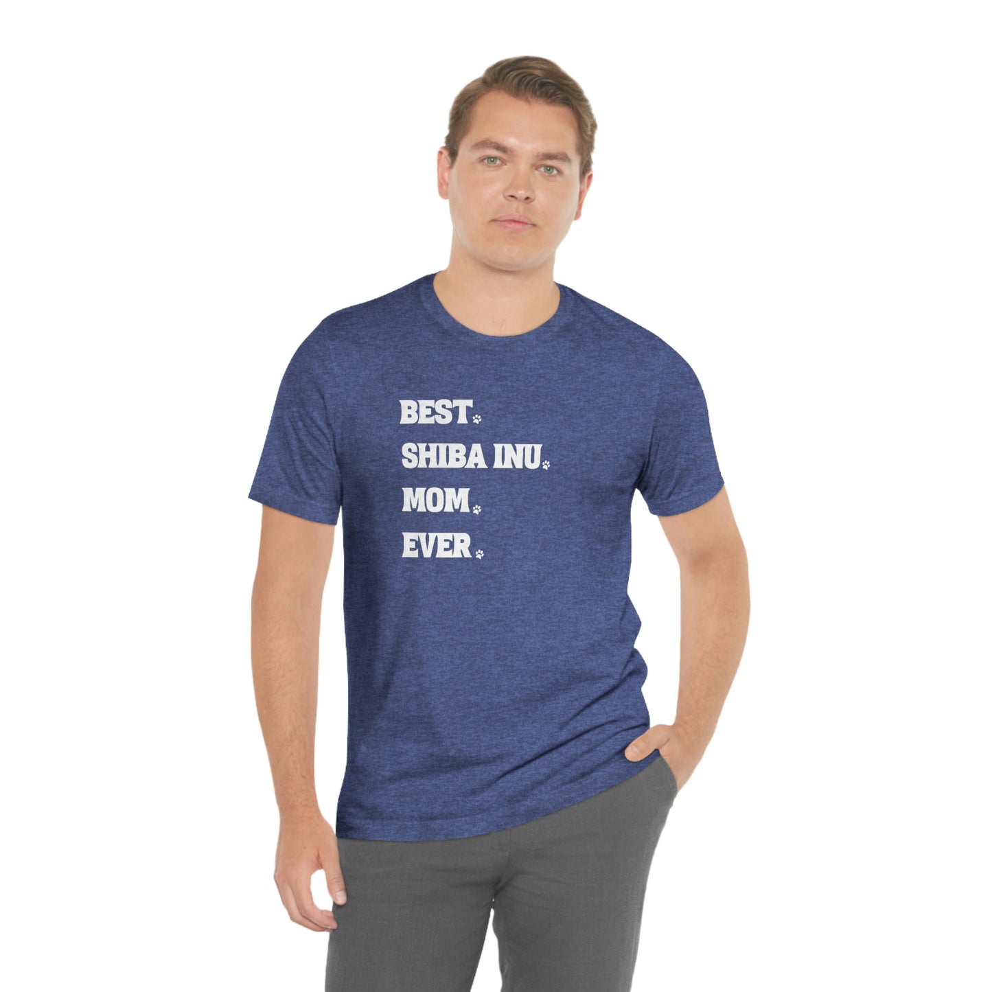 Best Shiba Inu Mom Ever T-Shirt with Minimalistic Font Design - A Comfortable Favorite