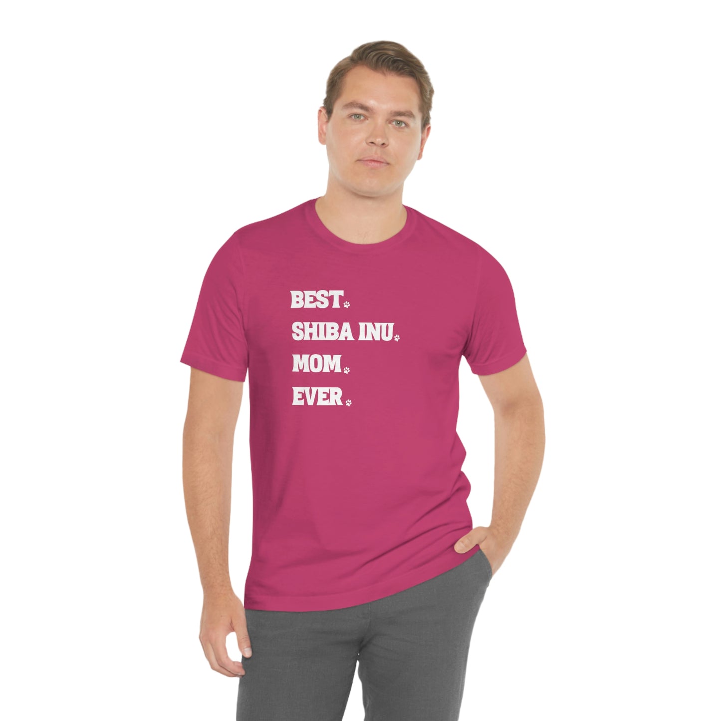 Best Shiba Inu Mom Ever T-Shirt with Minimalistic Font Design - A Comfortable Favorite