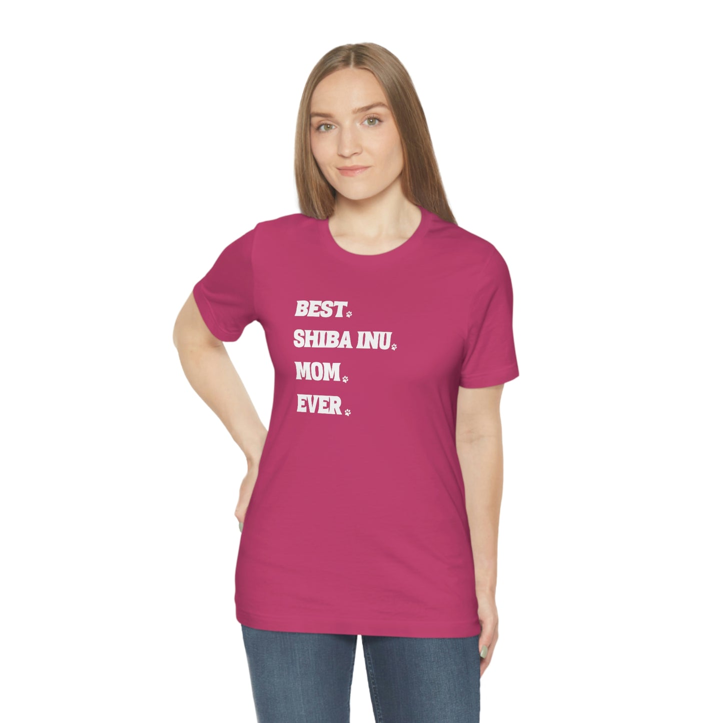 Best Shiba Inu Mom Ever T-Shirt with Minimalistic Font Design - A Comfortable Favorite